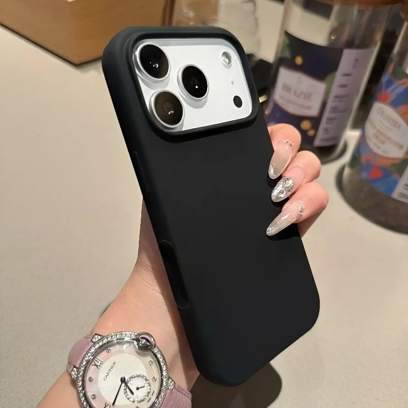Liquid Silicone Magnetic Phone Case - iPhone 18 17 16 15 14